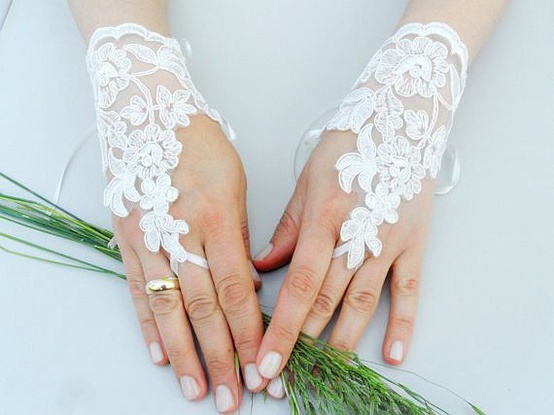Wedding - Wedding Accesorizes - Bridal Gloves 