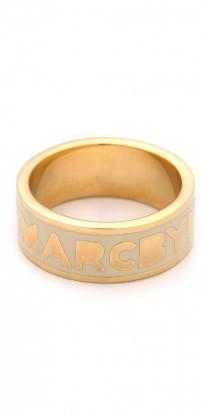 wedding photo - Dreamy Logo Band Ring