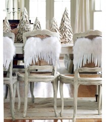 wedding photo - Winter Wedding Tablescapes ♥ Christmas Centerpieces ♥ Feather Angle Wings