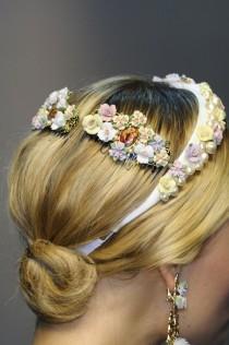 wedding photo -  Bridal hair accesorizes 