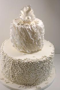 wedding photo - Oyster Club Cake1