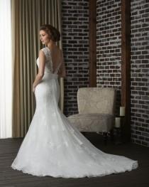 wedding photo - Backless Lace Mermaid Bridal Wedding Gown Fishtail Bride Wedding Dress Custom