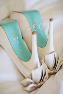 wedding photo - شيء أزرق