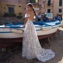 Bridal Musings Wedding Blog wedding photo - Bridal Musings Wedding Blog