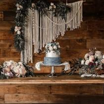 Ruffled wedding photo - Ruffled