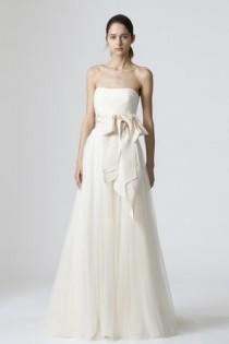 wedding photo - Vera Wang Delaney Wedding Dress ♥ Simple Wedding Dresses