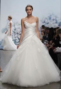 wedding photo - Robes de mariée Couture-Inspired