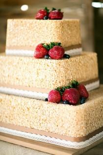wedding photo - Unique Wedding Cakes ♥ Wedding Cake Design 