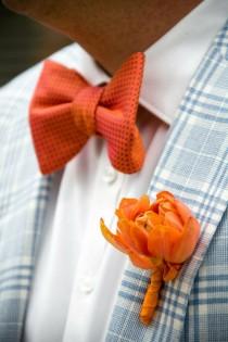 wedding photo - Оранжевый галстук-бабочку и бутоньерка
